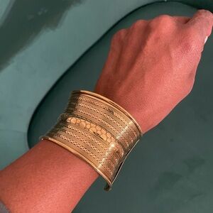 Elegant Gold Cuff Bracelet